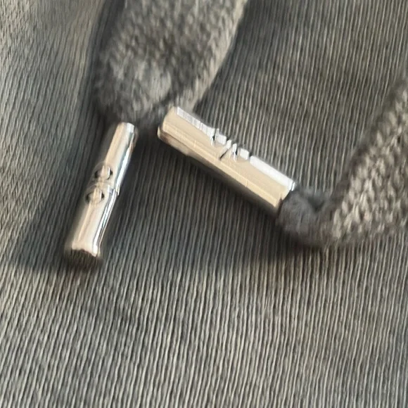 Alo Yoga - Accolade Hoodie Charcoal green, UNISEX, size; M in, worn once. EUC. - Picture 9 of 15